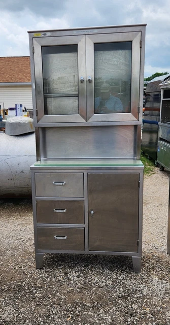 Nice Blickman " Kennedy " Stainless Steel Surgical Room Cabinet Locking