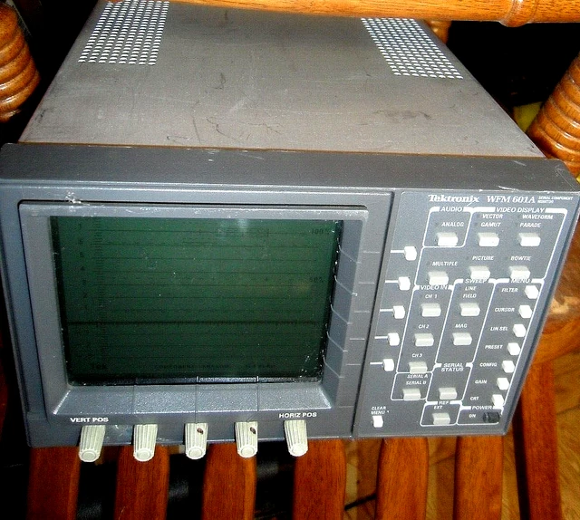 Tektronix WFM-601A SDI waveform vectorscope