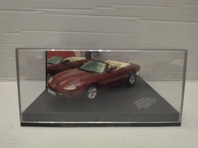 Jaguar Xk8 Open Convertible Metalic Red 1:43 Vitesse Vmc046 4