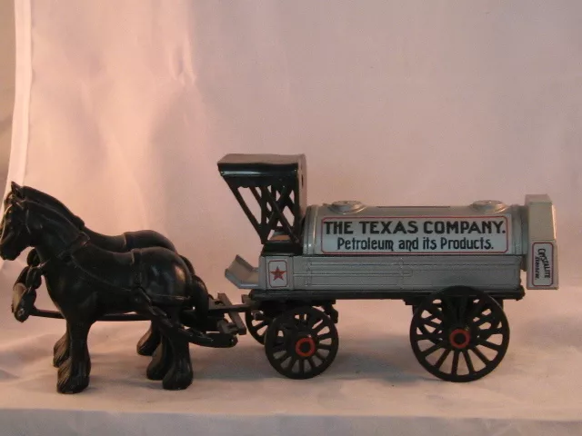 Vintage Texas Company Petroleum Texaco Bank 1991 #8 Horse Carriage Buggy Tanker