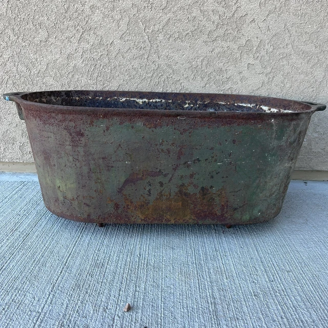 Vintage Large Cast Iron 4 Leg Kettle, Double Gate Marked Cauldron Tub