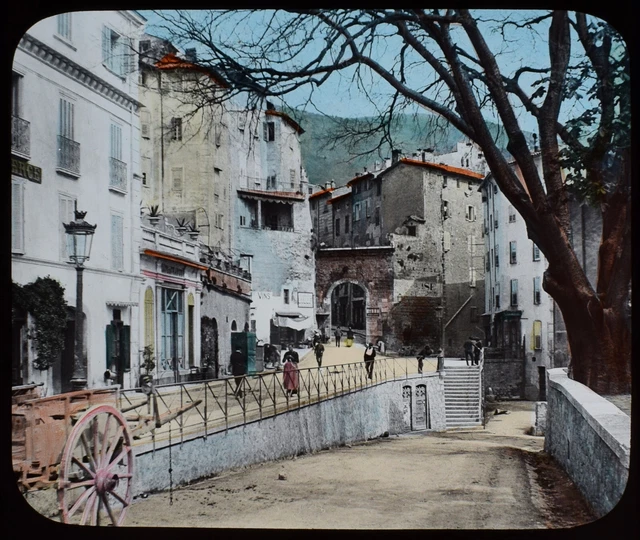 GRASSE STREET SCENE FRANKREICH C1890 ALTES FOTO magische Laterne Rutsche