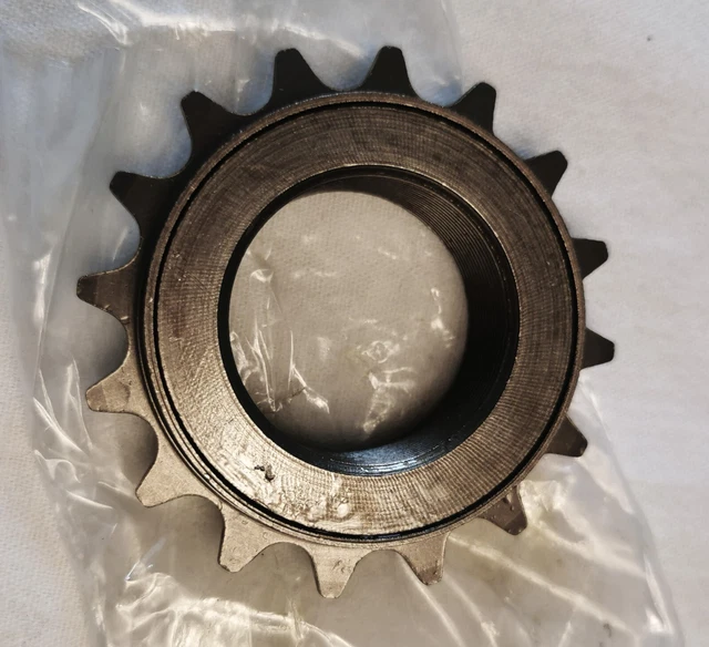 1052995_3 1052995_3