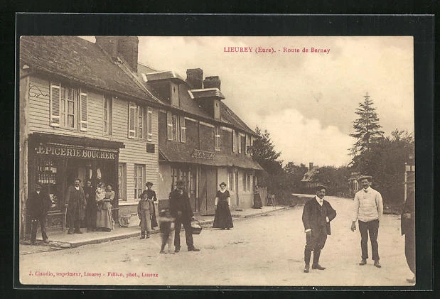 CPA Lieurey, Route de Bernay, vue partielle 1916