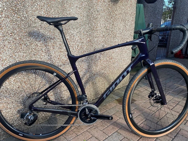 GIANT REVOLT ADVANCED Pro Gravel Bike M/L 2023
