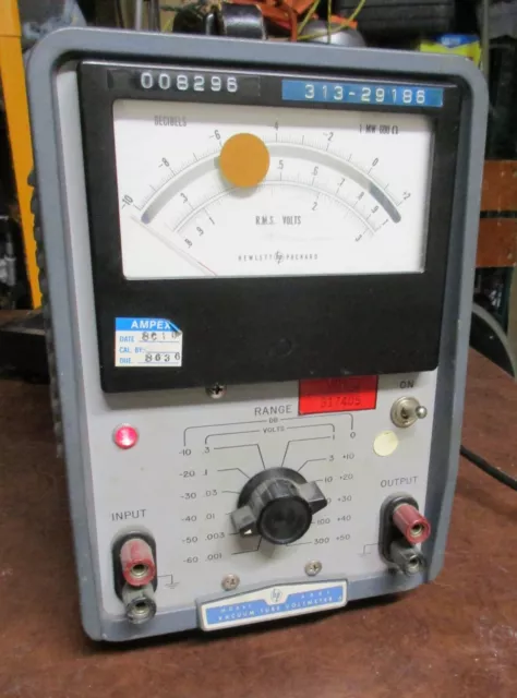 HP 400L Vacuum Tube Voltmeter -Powers up No Test Leads used