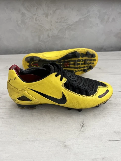 nike total 90 laser i yellow