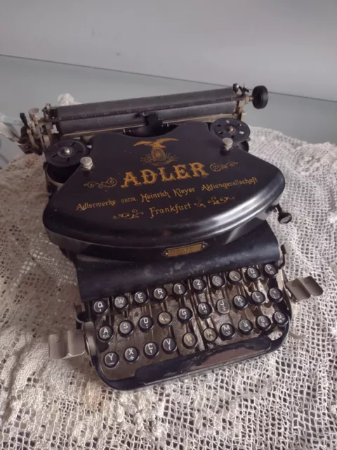 Typewriter Macchina da Scrivere Portatile ADLER mod.7