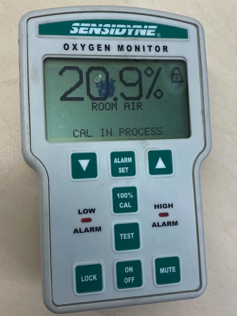 MONITEUR D'OXYGÈNE SENSIDYNE 5000-M (Powers up, artefacts d'écran) EUR ...