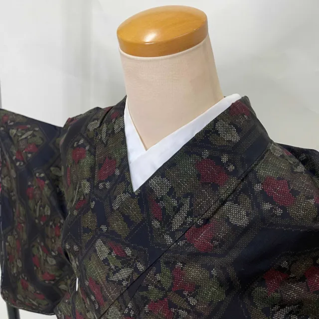 VINTAGE Japanese Kimono black brown Oshima Tsumugi Silk 7 Maruki  S size G-628