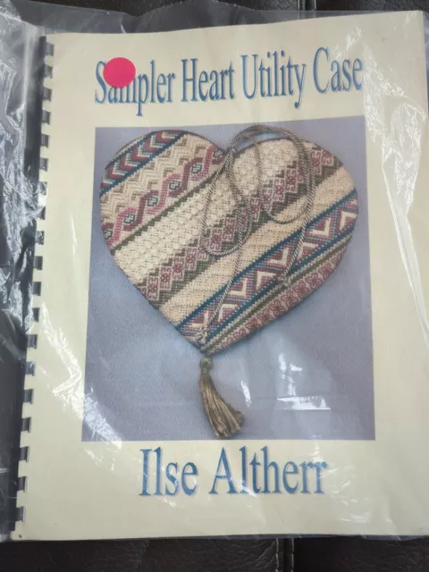 Estuche utilitario para corazón Sampler de Ilse Altherr 2001 folleto de patrones y materiales