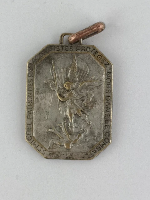 Pendentif Ancien En Métal Argenté - Forme De Bottine, Occasion, Vintage