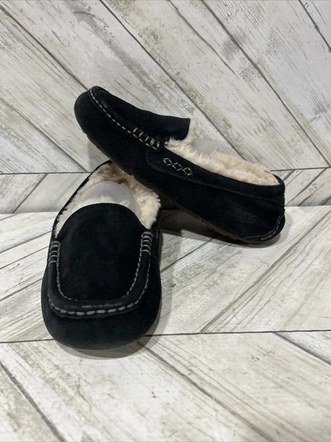 UGG Womens Ansley Black Suede Leather Moccasin Slippers 2051717 Size 6