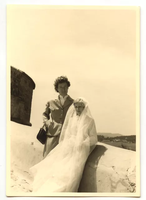 Jeune fille communion communiante assise - photo ancienne amateur an. 1940 50