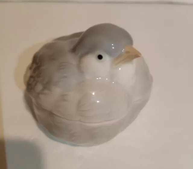 Otagiri Japan Porcelain Bird Trinket Box LightGray/White Ceramic Glossy READ