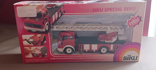 Camion De Pompier Mercedes SIKU – Grande échelle, échelle 1/55, Occasion