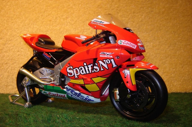 Honda RC211V M.Melandri 33 Spain N°1 2006 (1:12) 0000000429