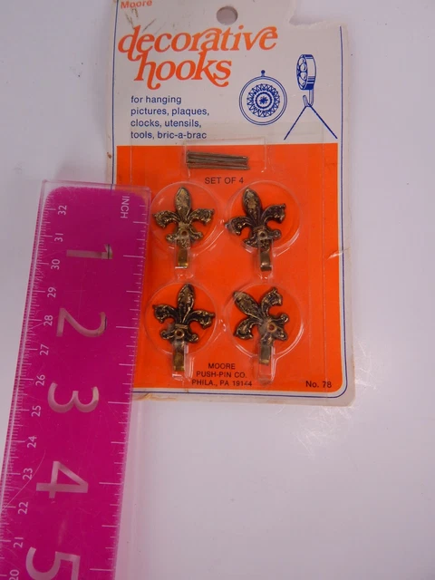 Vintage Set of 4 Decorative Hooks by Moore "Fleur-de-lis" Made in USA 3