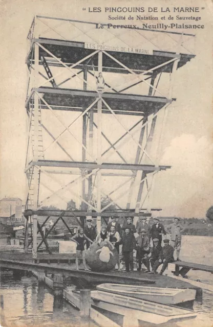 Cpa 94 Le Perreux / Neuilly Yachance / Les Penguins De La Marne Societe De Nat