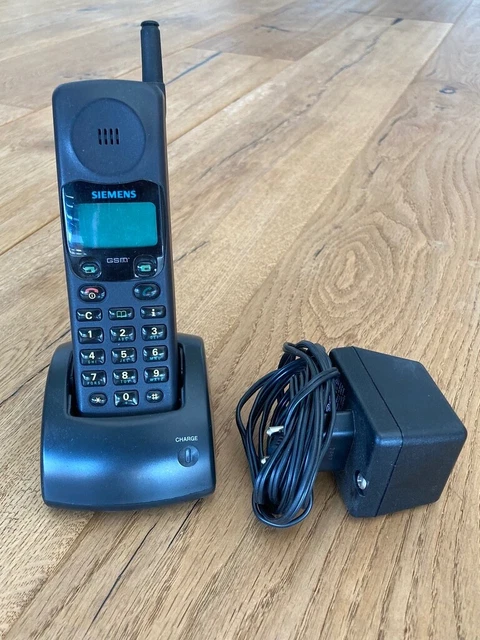 Siemens Handy  GSM - VINTAGE RETRO  Typ S24859-C2550-A1-1 inkl. Akku, Ladeteilen