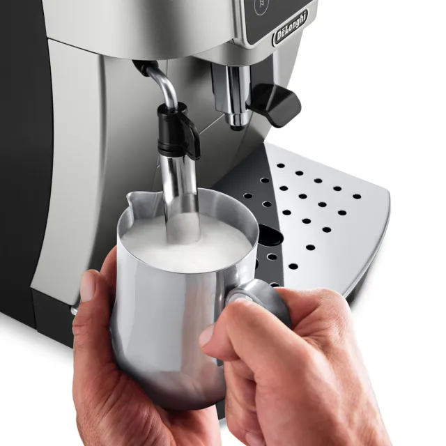 Delonghi Magnifica Start Fully Automatic Coffee Machine ECAM22031SB 3