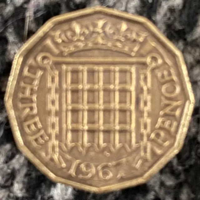 Elizabeth II - 1967 - Threepenny Piece Coin