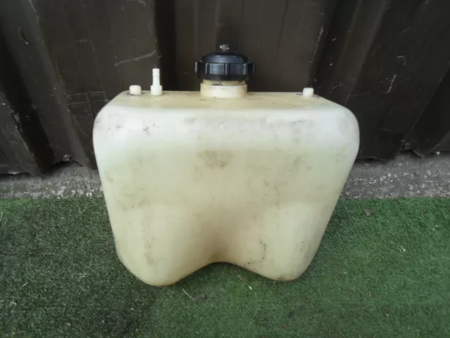 Countax C300H ride on lawnmower Fuel Petrol Tank, ref4