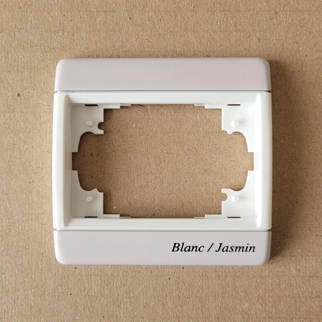 Plaque Club Arnould N°65806 – Couleur Anthracite Gris Métallisé