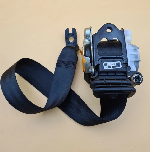 20132019 SKODA OCTAVIA Mk3 Vrs Passenger Side Front Seat Belt 3066322 £99.99 PicClick UK