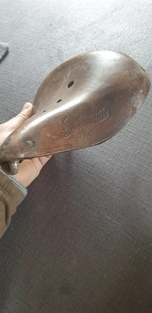 Ancienne selle de vélo cuir, Lionrone - Équipements vélos