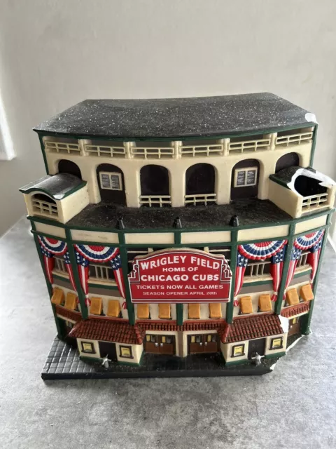 Dept 56 “Wrigley Field” CHRISTMAS IN THE CITY 2001 Collection W/LIGHT 56.58933