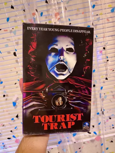 TOURIST TRAP UNCUT Retro VHS Big Box Blu-Ray DVD Combo Toy Collection ...