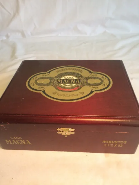 Empty Casa Magna Robustos  Cigar Box