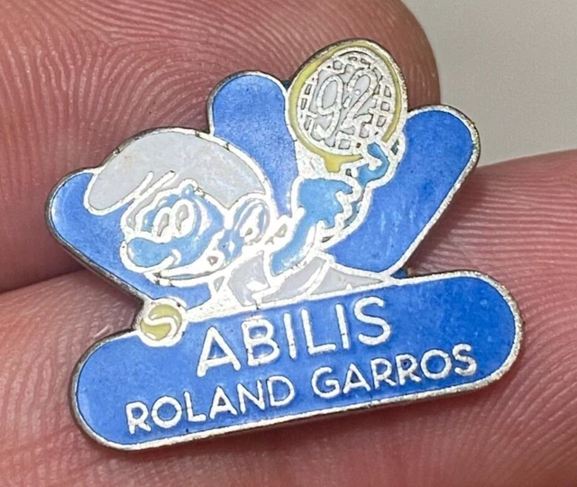 PIN'S MICKEY ROLAND Garros Short et Chaussure Créme Signé Fantasy 888 EUR 6,00 - IT