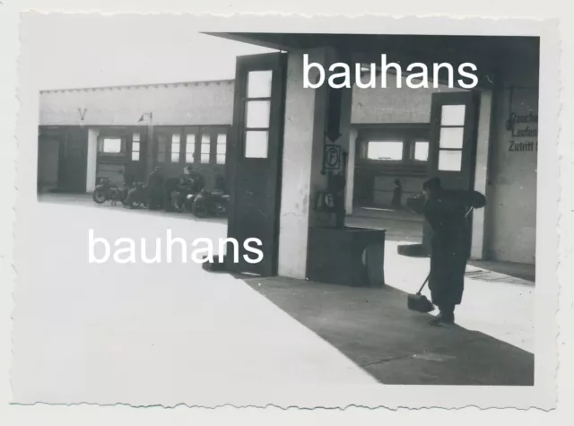 Neuhausen in Ostpreussen Krad Kraftfahrer Sammelstelle Kaserne 1940 (3737x)
