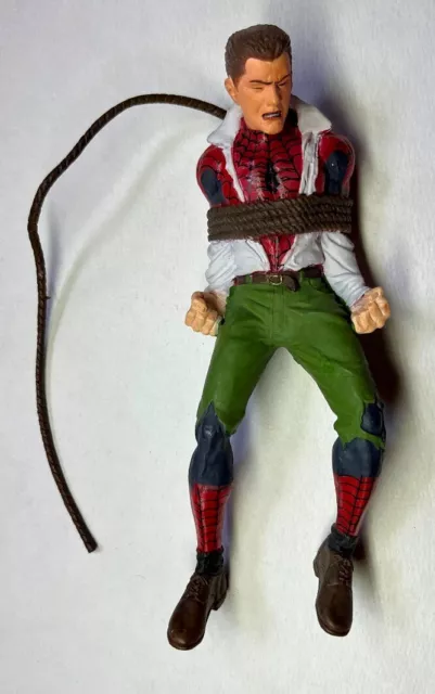 Spider-man Peter Parker only from Green Goblin Marvel Diamond Select Amazing 39