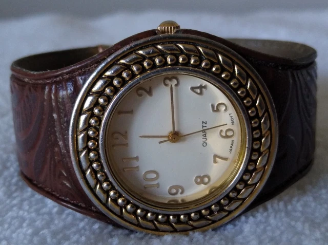 Women's Cuff Watch Avon Brown Gold Tone New Battery GOOD Condition Faux Leather