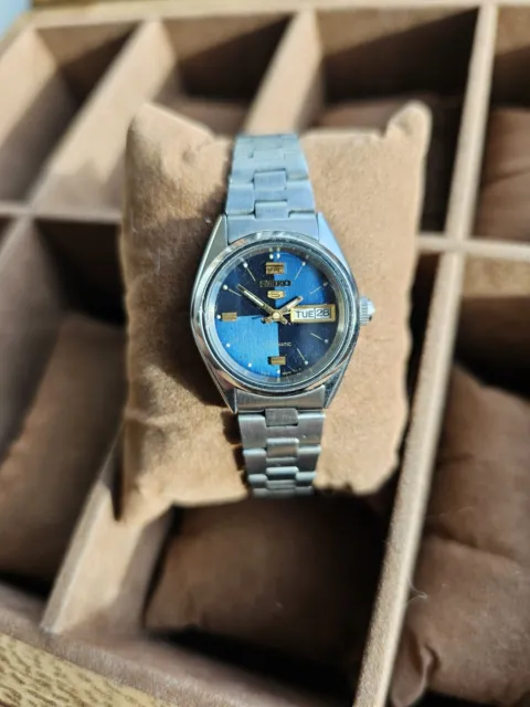 Seiko 5 Automatic Blue Gold and Silver Watch 281017