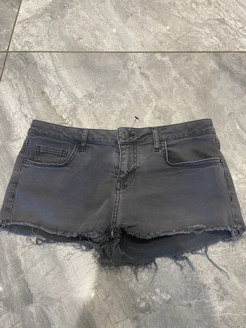 Topshop online daisy shorts