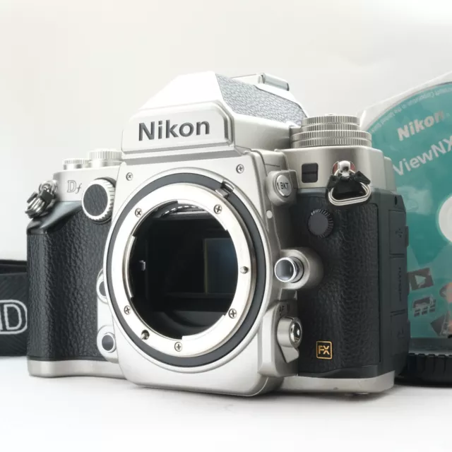 Fotocamera DSLR Nikon Df 16,2 MP - Argento "SC 3.100 quasi pari al nuovo"...