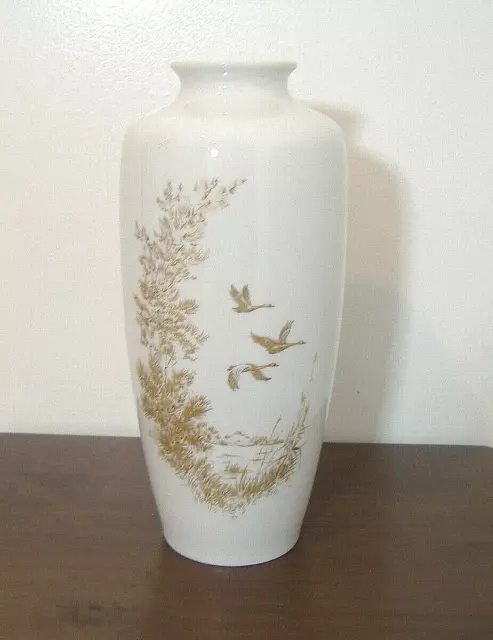 ALKA KUNST ALBOTH KAISER Bavaria Porcelain Chiemsee Flying Ducks Geese Vase