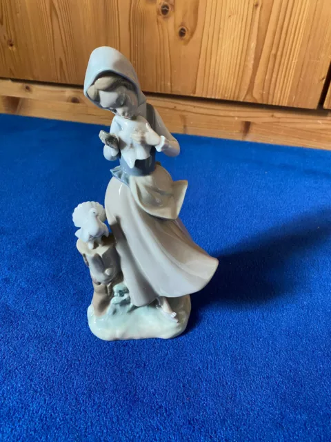 Sehr seltene LLadro Figur 22,5 cm, Mädchen mit Taube Nummer 4915