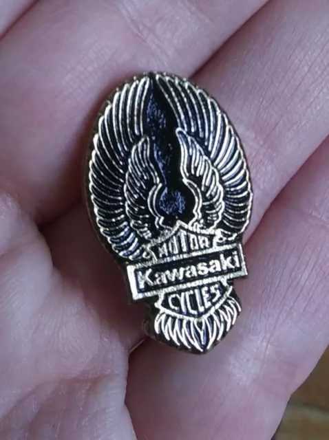 Vintage Kawasaki Motor Cycles Eagle UPWING LOGO Biker Jacket Vest Hat Lapel PIN