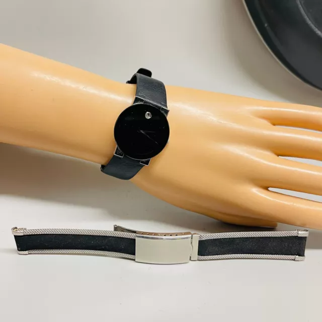 Orologio svizzero MOVADO Museum Black Face cassa 29 mm funziona con cinturino extra