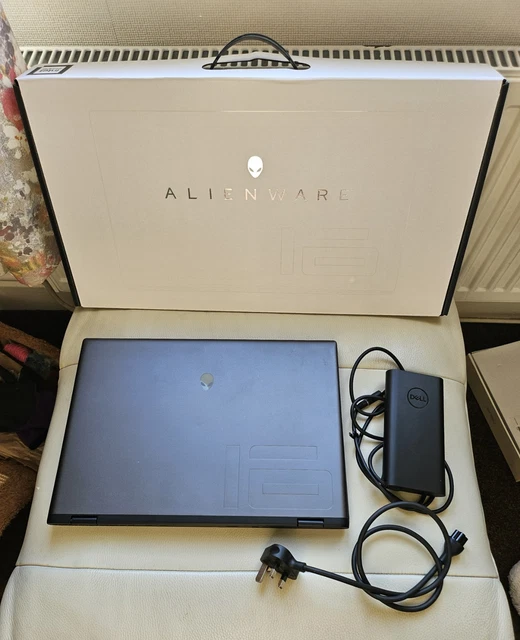 ALIENWARE M16 R2 Gaming Laptop, Intel Core Ultra 9, RTX 4070, 32GB RAM ...