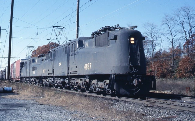 Conrail GG1 4857 wTrain Orig Kodachrome Slide C223