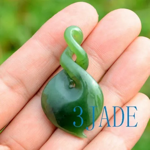 47mm Green Nephrite Jade Double Twist Pendant Pounamu Greenstone Necklace