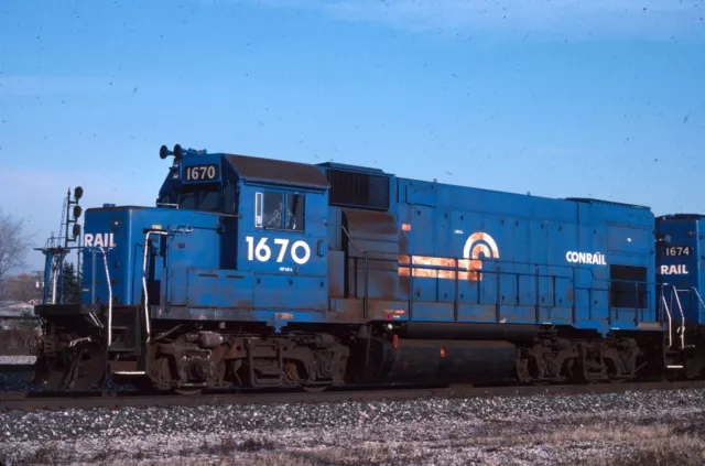 Original slide - Conrail GP15-1 1670 - nice 3/4 view -    4-1   3/24