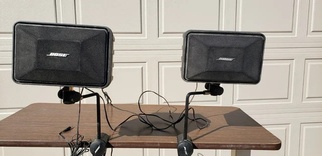 Bose Roommate Stereo Powered Speakers  Black Set of 2 Aux. With Bose stands