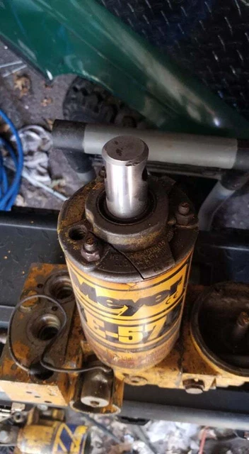 Meyer E57 Snow plow pump Needs rebuilt for parts or rebuild E60 E47 E58H